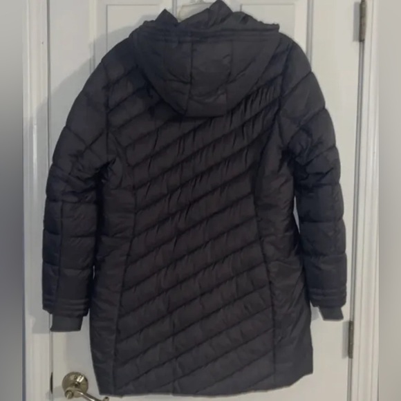 $399 Warm Winter Puffer Coat by Spyder gray ~ Jacket Large - Picture 2 of 4